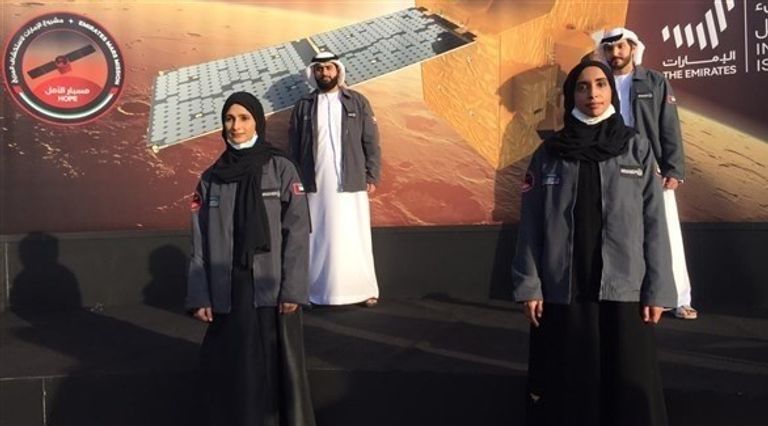 المرأة الإماراتية تعيش أزهى عصورها