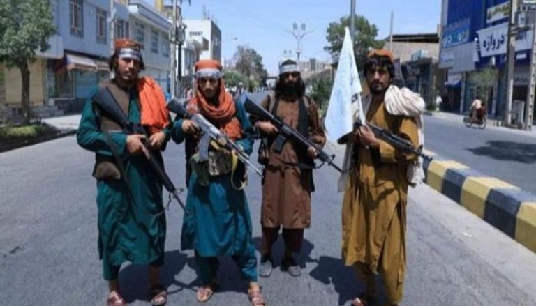 عناصر من حركة طالبان مدججون بالسلاح - أرشيفية