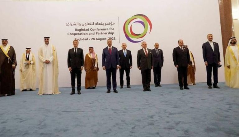 قادة ووزراء الدول المشاركة في قمة بغداد الإقليمية