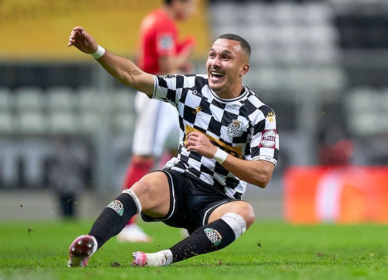 Yanis Hamache جمال بلماضي مدرب منتخب الجزائر