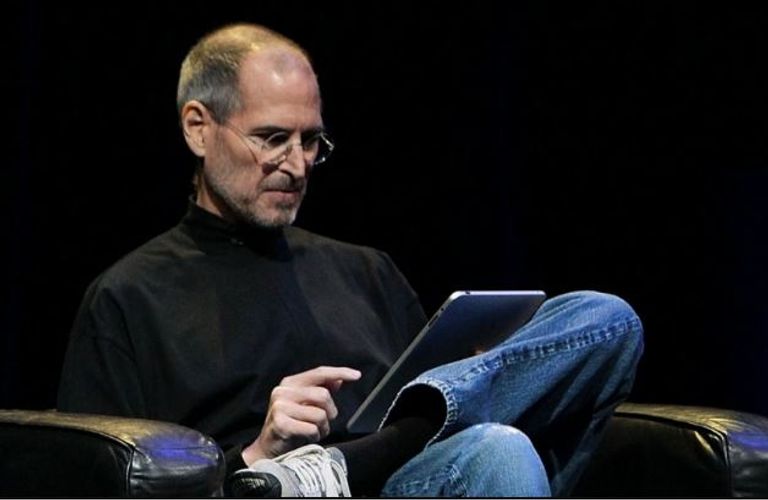 ستيف جوبز مؤسس أبل - أرشيفية