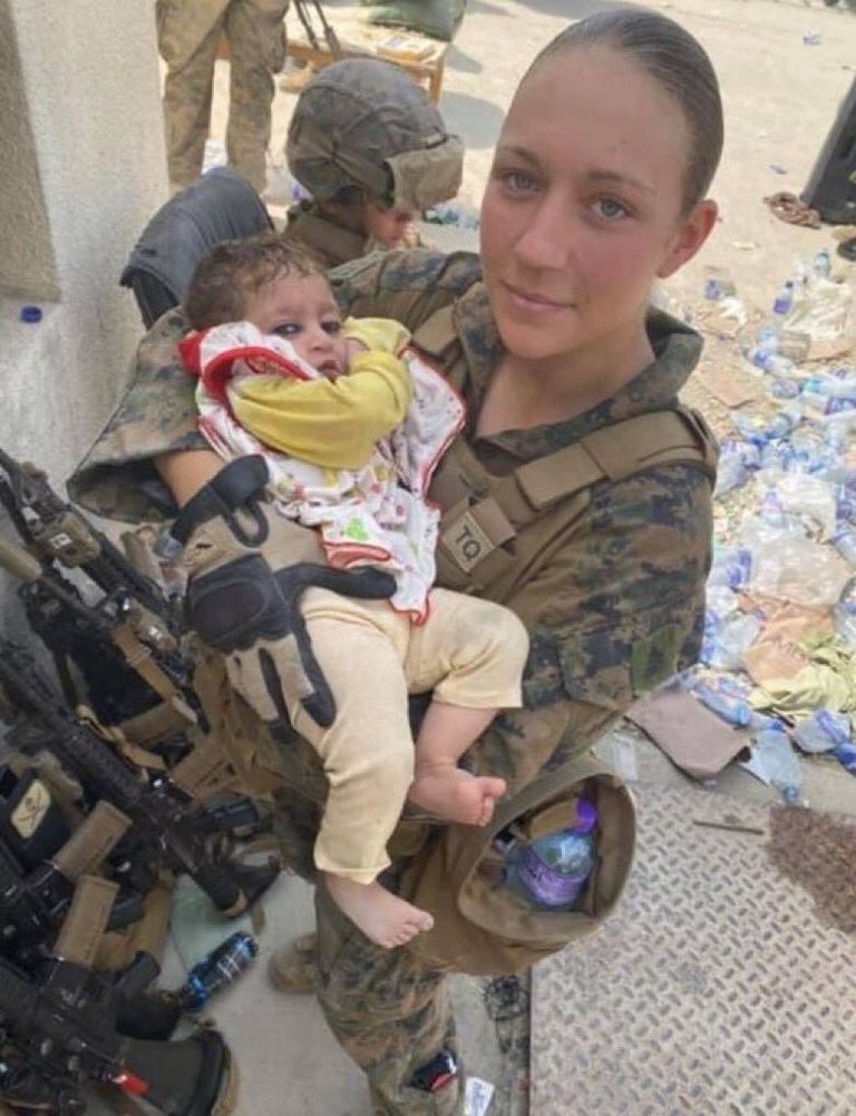 الجندية الأمريكية نيكول جي