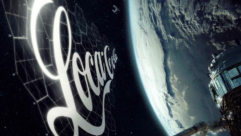 جيف بيزوس وإيلون ماسك ينقلان معركتهما إلى الفضاء