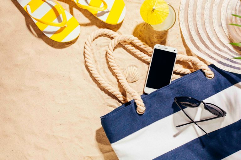 الماء العدو الازلي للهواتف