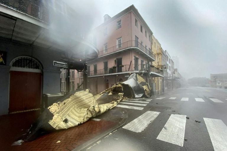 جانب من أضرار الإعصار أيدا 