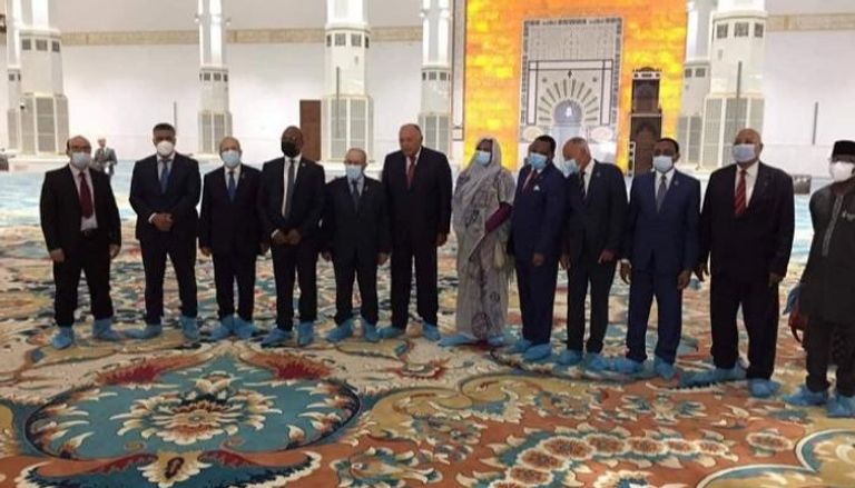 صورة جماعية لوزراء خارجية دول جوار ليبيا بمسجد الجزائر الأعظم