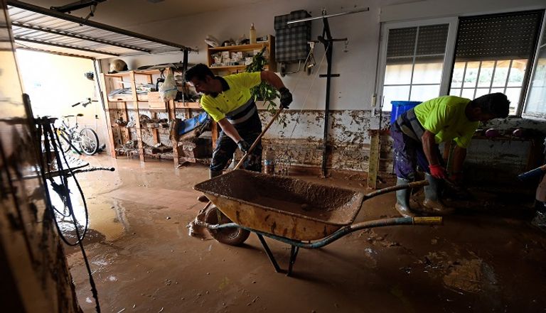 الأمطار تغرق شوارع إسبانيا