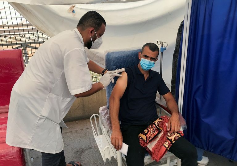 مستشفيات الهند تكتظ بالمرضى والمصابين بفيروس كورونا
