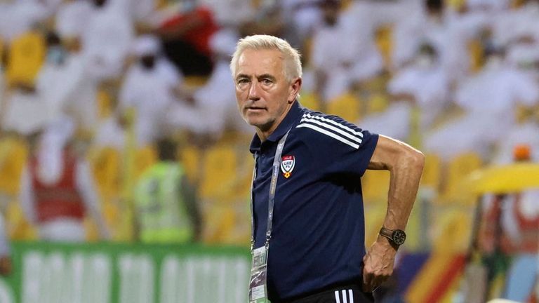 بيرت فان مارفيك مدرب منتخب الإمارات ضد لبنان من مباراة الإمارات أمام لبنان في تصفيات كأس العالم 2022
