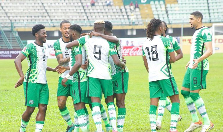 منتخب نيجيريا منتخب تونس في تصفيات كأس العالم