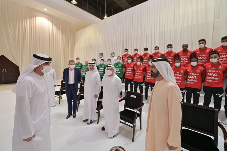الشيخ محمد بن راشد آل مكتوم يستقبل فريق شباب الأهلي