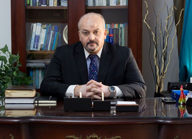 الدكتور محمد حجازي، استشاري تشريعات التحول الرقمي في مصر