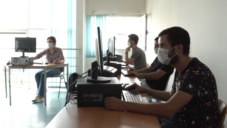 الأحزاب المغربية تنفذ حملات دعائية رقمية