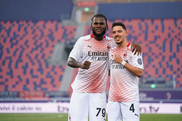 إسماعيل بن ناصر وفرانك كيسي إسماعيل بن ناصر لاعب وسط ميلان