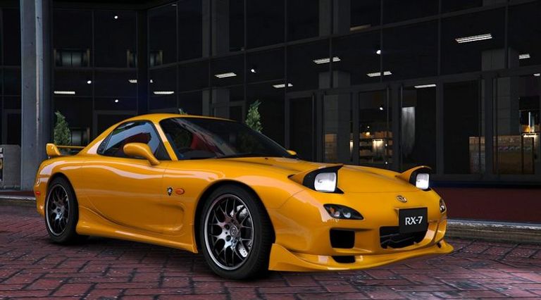 طراز Mazda RX-7 Type R  طراز Mazda RX-8 Spirit R