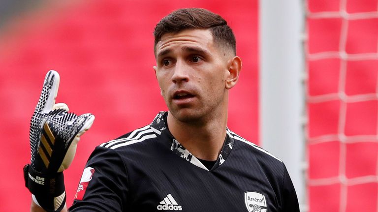 إيميليانو مارتينيز البرازيل ضد الأرجنتين