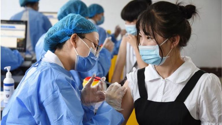 تطعيمات كورونا في الصين كورونا حول العالم