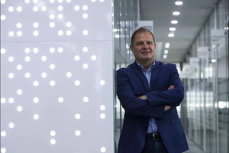 الذكاء الاصطناعي.. أولوية في خطط الإمارات لتطوير اقتصادها