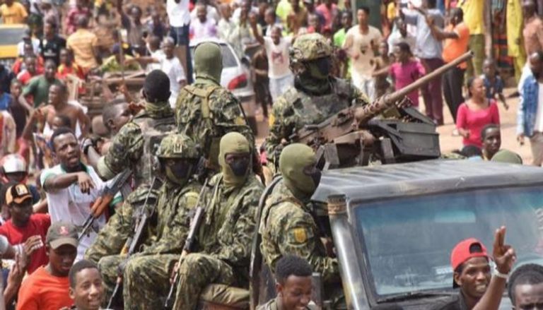 قوات من جيش غينيا في شوارع كوناكري