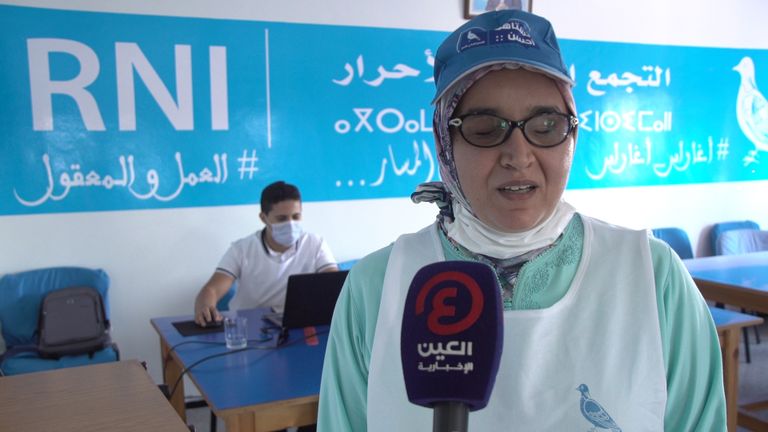 سلمى الفقير خلال حملتها الانتخابية