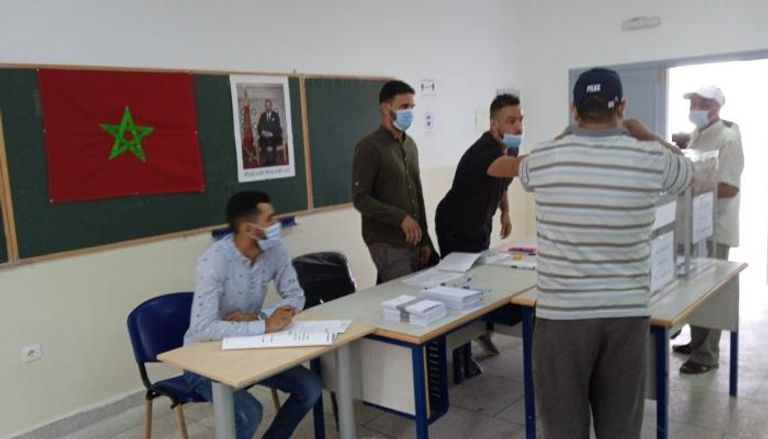 مراقبون وناخبون بانتخابات المغرب