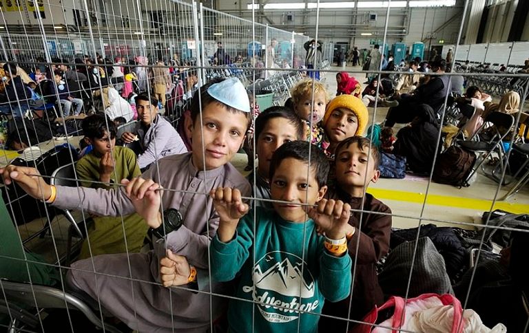 خيام اللاجئين في قاعدة رامشتاين الجوية بألمانيا