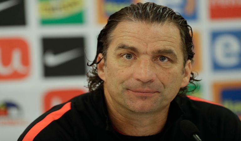 خوان أنطونيو بيتزي حسن شحاتة مدرب منتخب مصر السابق