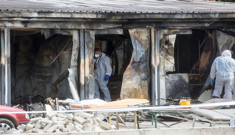 آثار حريق مستشفى لعلاج مرضى كورونا بمقدونيا الشمالية