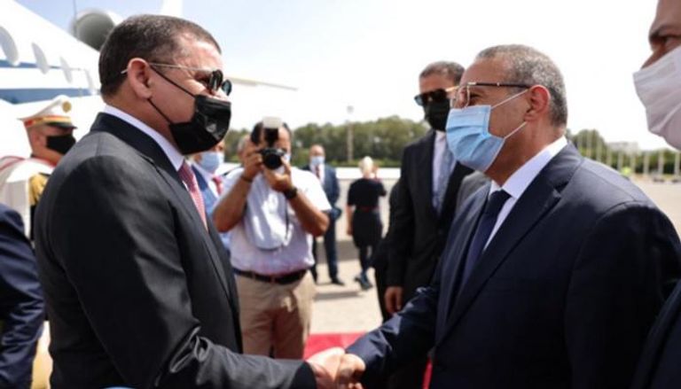 رئيس الحكومة الليبية عبد الحميد الدبيبة يبدأ زيارة تونس