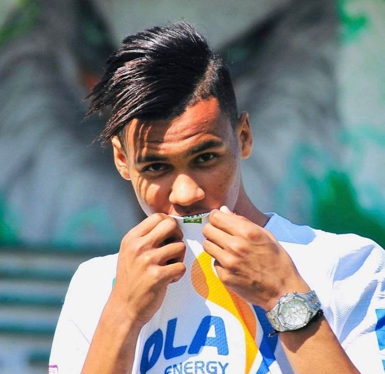 حسين رحيمي نجم الرجاء المغربي