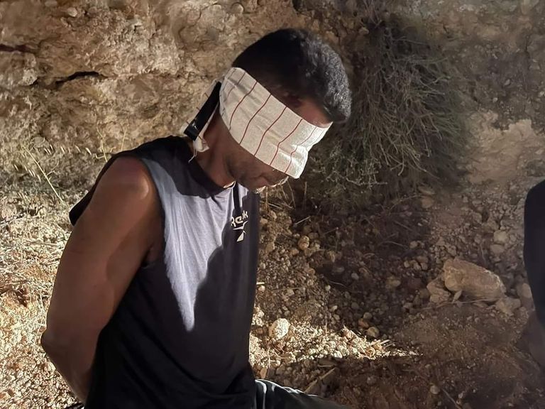 عناصر من وحدة