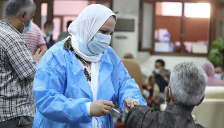 أحد مراكز التطعيم ضد كورونا في ليبيا - أرشيفية