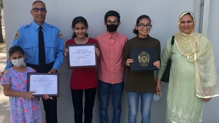 المترجم الأفغاني السابق مبارك - تويتر