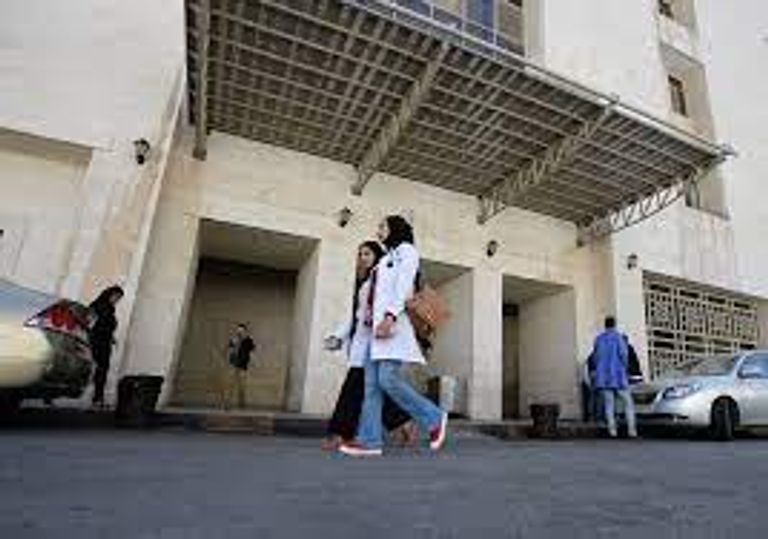 مدخل مستشفى البشير