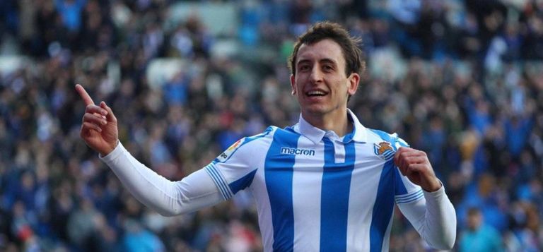 كريم بنزيما مهاجم ريال مدريد