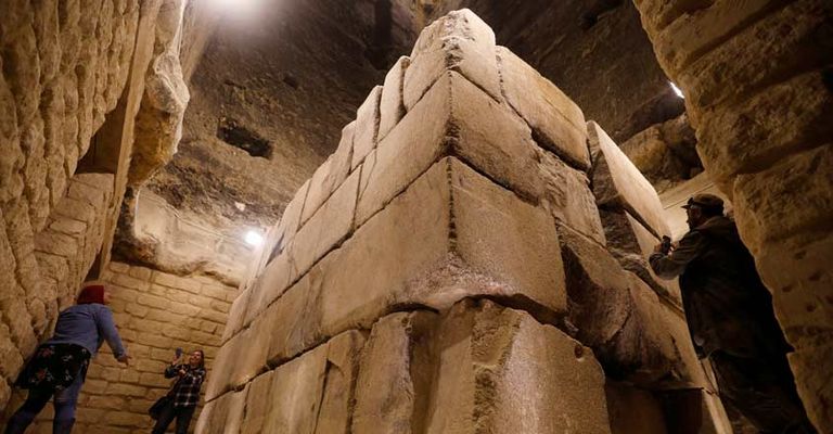 مقبرة الملك زوسر