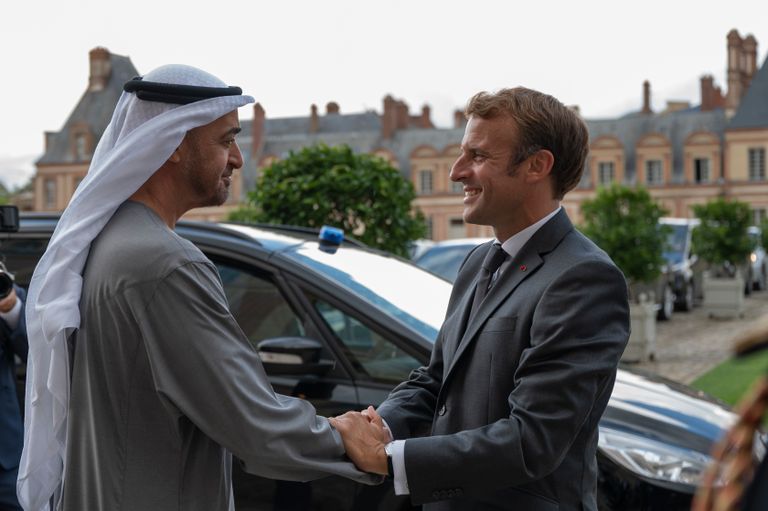 الشيخ محمد بن زايد آل نهيان وإيمانويل ماكرون