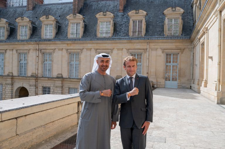 الشيخ محمد بن زايد آل نهيان وإيمانويل ماكرون