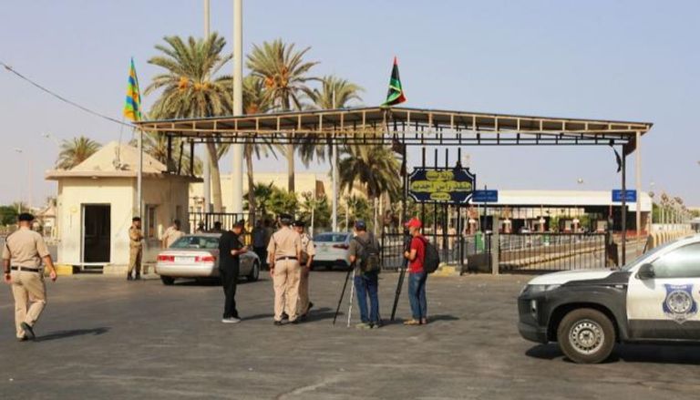 معبر رأس إجدير الحدودي بين تونس وليبيا
