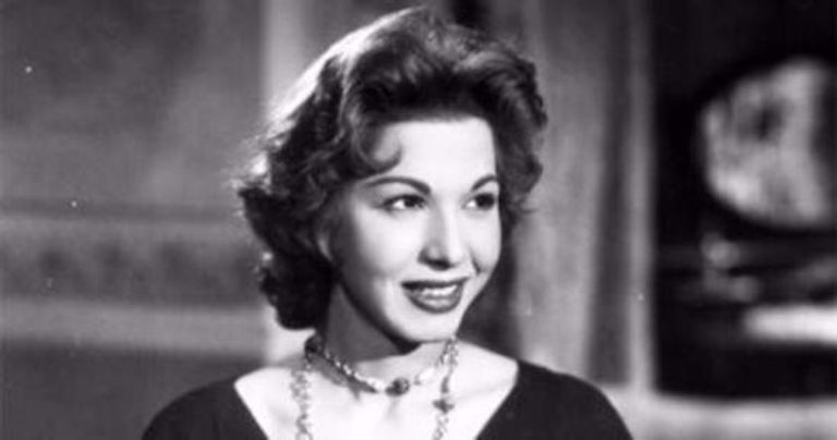 الفنانة فيفي عبده