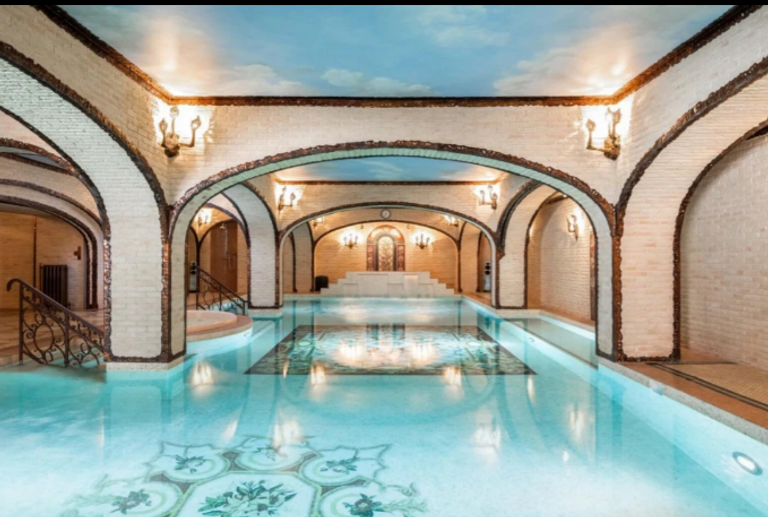 ليونيل ميسي لاعب باريس سان جيرمان