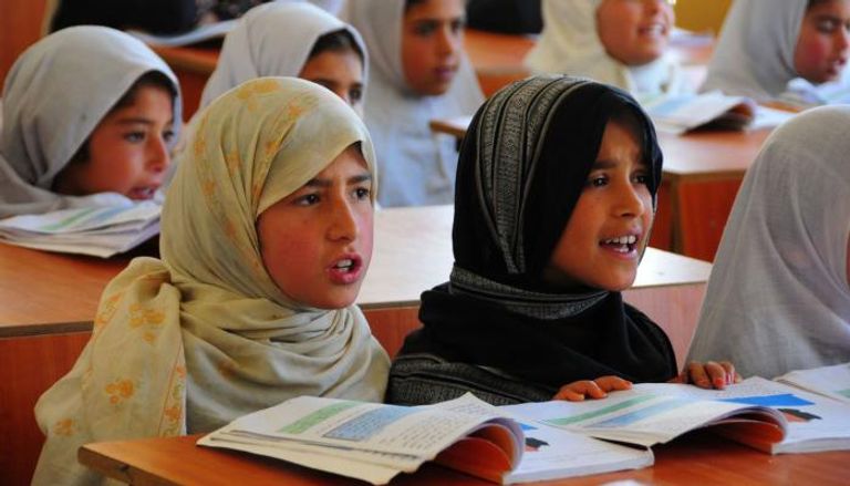 اليونسكو تدعو إلى إعادة فتح المدارس للفتيات في أفغانستان - أرشيفية