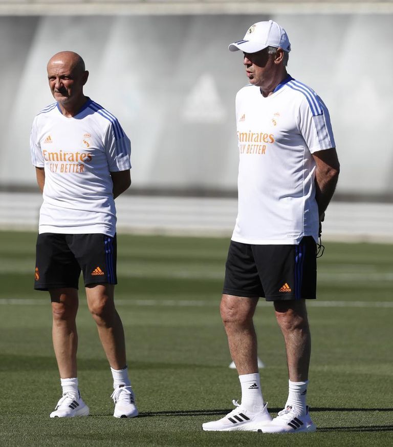 زيدان مع كارلو أنشيلوتي