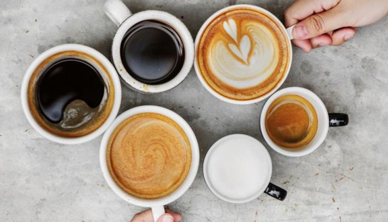 القهوة تساعد على إفراز هرمونات السعادة