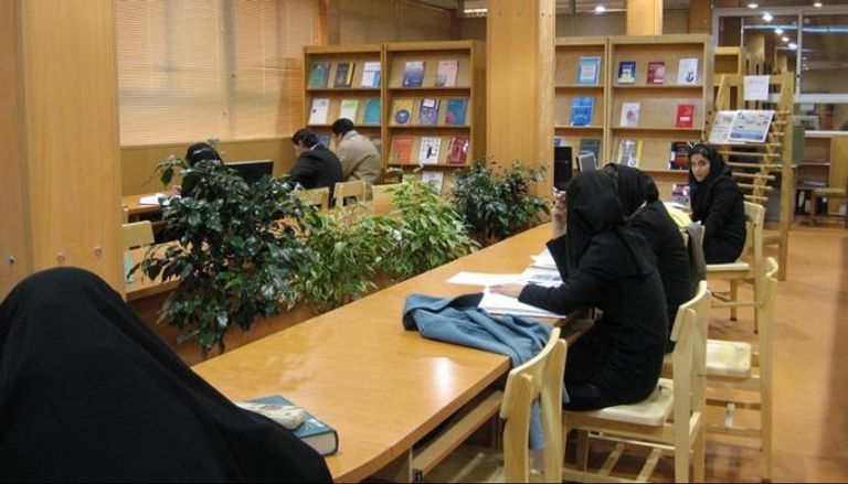  تراجع معدلات القراءة في إيران