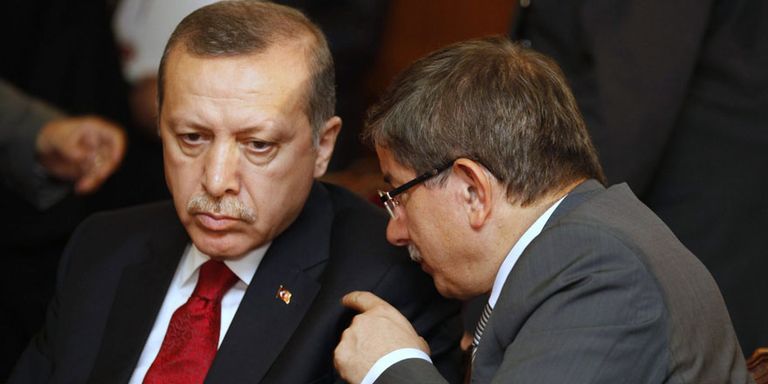 أردوغان وحليفه وداود أوغلو