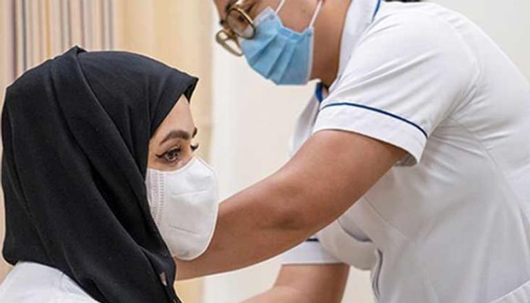 تطعيمات لقاح كورونا في الإمارات