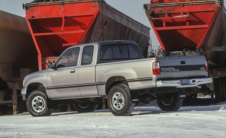 نسخ مميزة من "توندرا".. الشاحنة الأنجح في تاريخ تويوتا  143-100537-toyota-tundra-pickup-history-generations-2