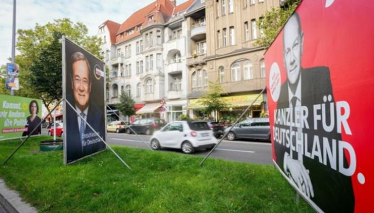 لافتات المرشحين للانتخابات الألمانية في الطرق