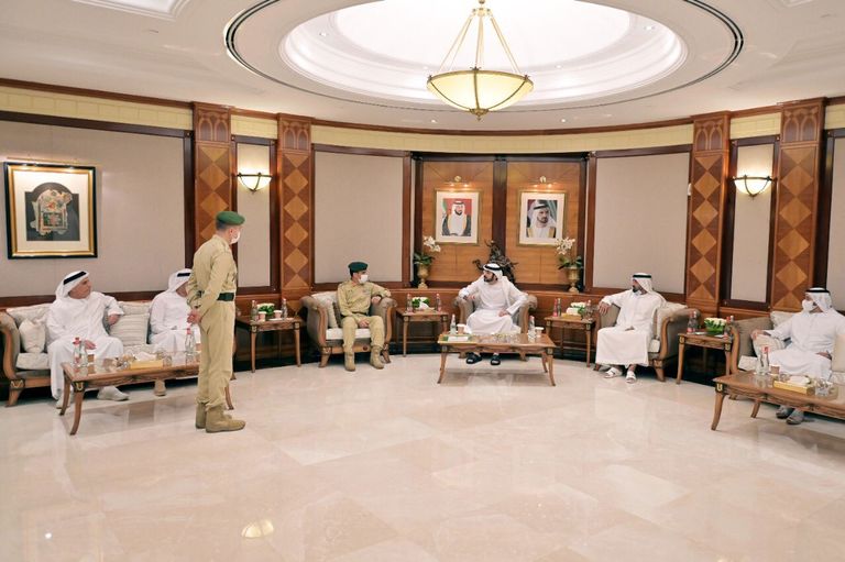 لقاء الشيخ حمدان بن محمد بن راشد آل مكتوم بقيادات المؤسسات الحكومية فوز دبي بجائزة